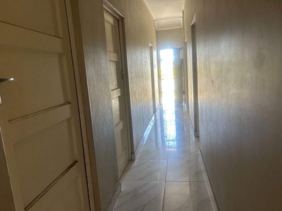 6 Bedroom Property for Sale in Quigney Eastern Cape